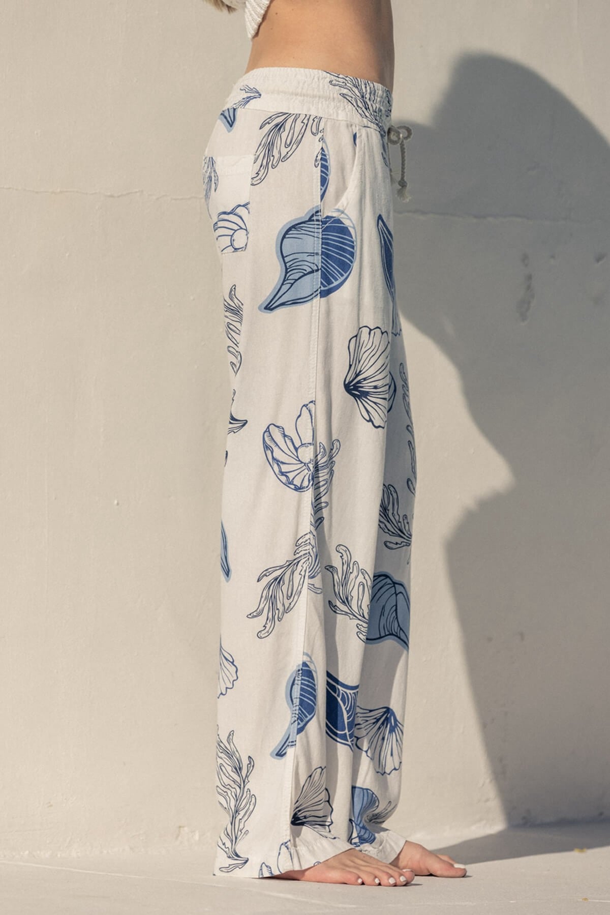 LYLA LINEN PULL-ON PANTS