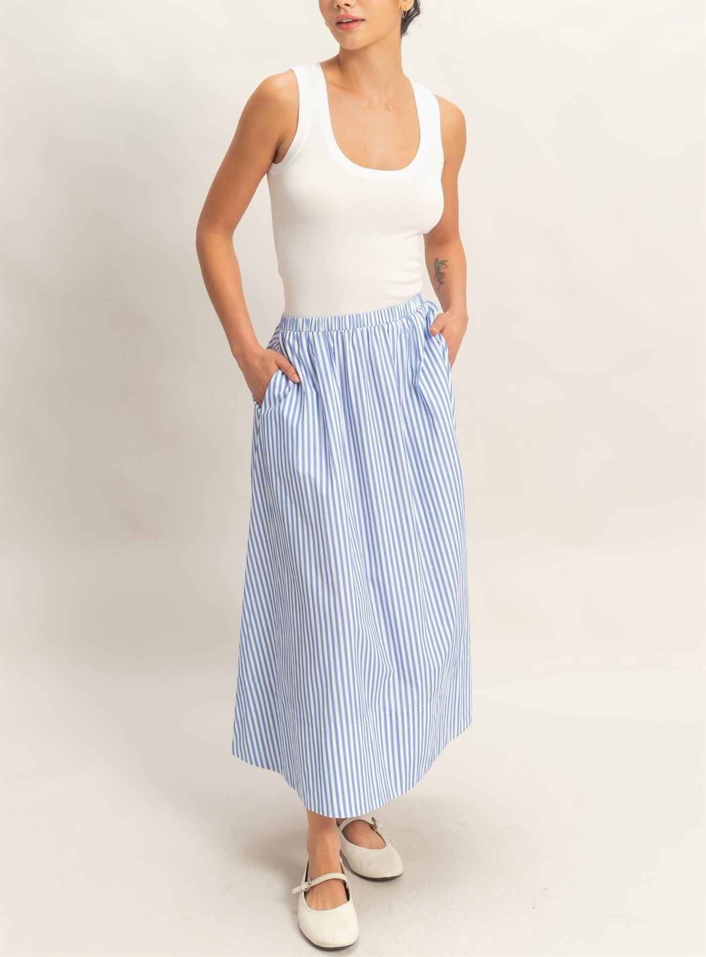 SCOOP NECK T-TOP