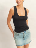 SCOOP NECK T-TOP