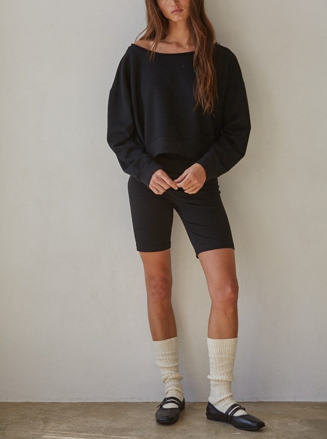 ON THE GO OFF-THE-SHOULDER SWEATSHIRT
